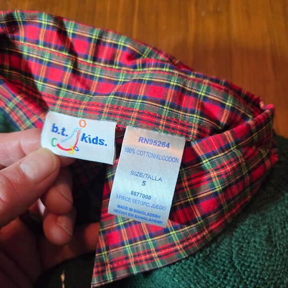 BT Kids Boy 5 2pc Green Sweater Red plaid shirt NWT - Picture 7 of 11